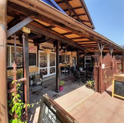 Prosper Coffee Shop & Grill, Răcari