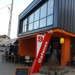 Cafenea 9, Balş