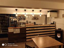 Bistro 54Q, Topolog