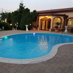 Pensiunea Vila-Royal, Urziceni