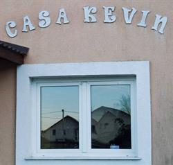 Casa Kevin camin de batrani, Başcov