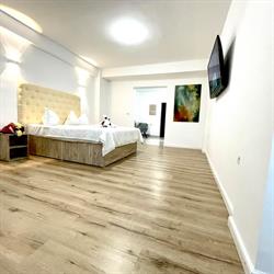 FLORIA HOTELS SRL, Voluntari